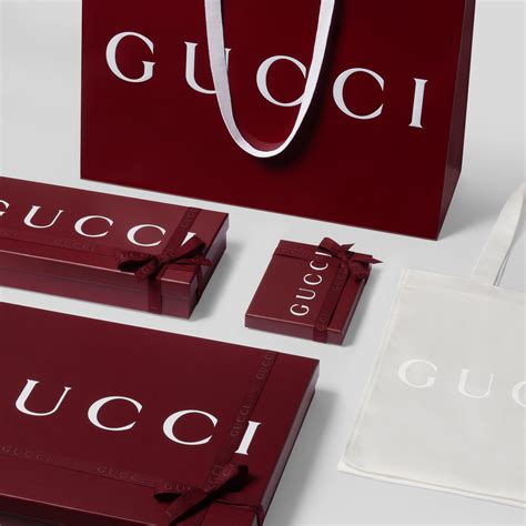 gucci şal beymen|Gucci red packagins.